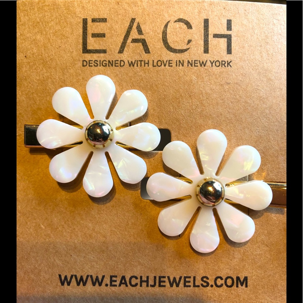 “Each” Jewels Flower Hair Clips
